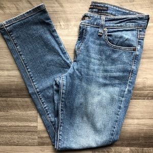 Levi’s Mid-Rise Skinny Jeans